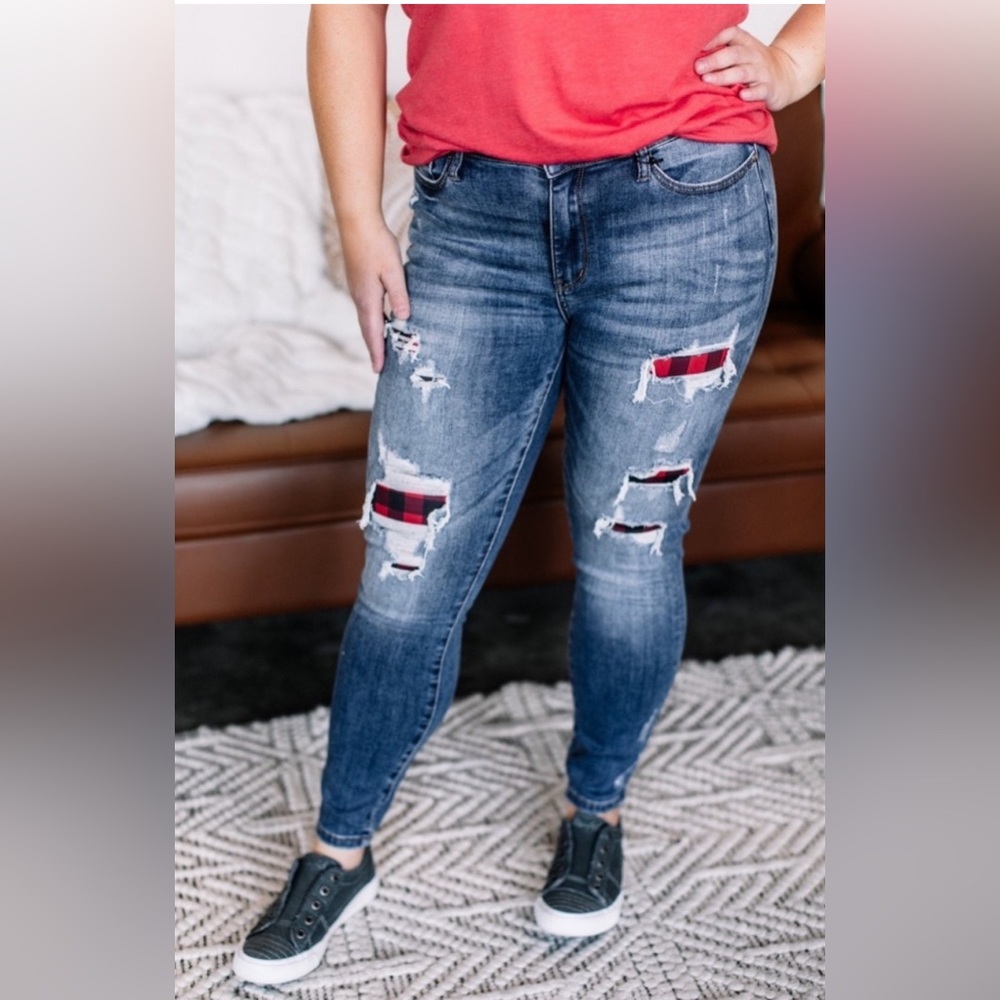 Judy Blue Jeans Skinny Fit Distressed Buffalo Plaid Patches Women’s 20W